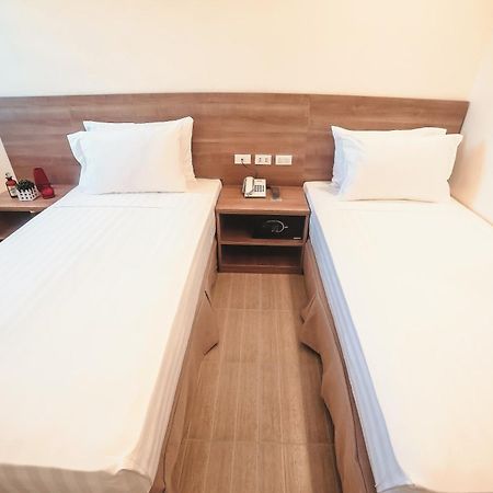 Trip Inn Near Airport Or City Center Legazpi Εξωτερικό φωτογραφία