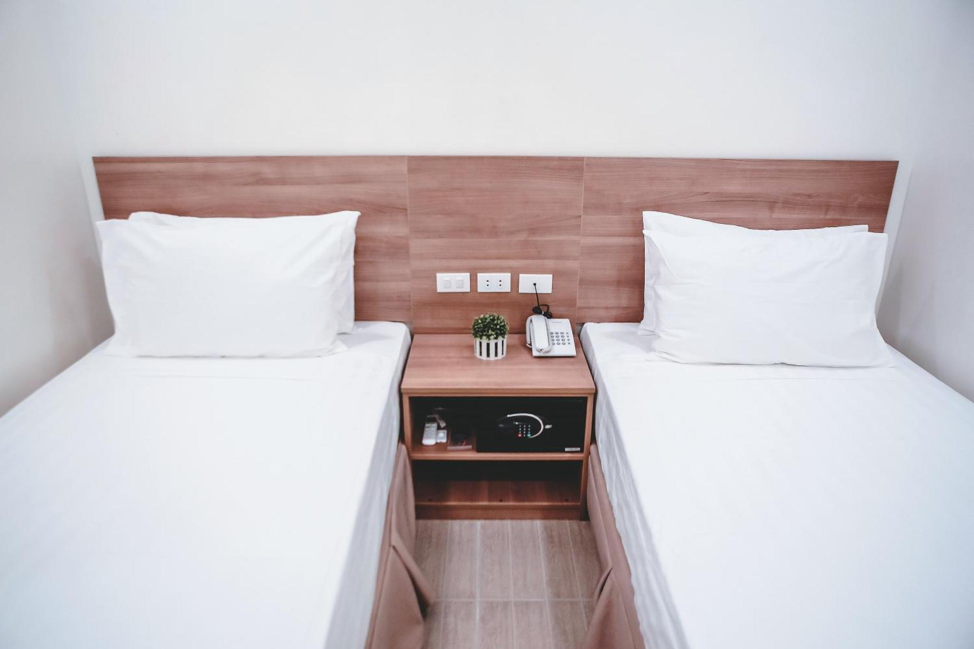 Trip Inn Near Airport Or City Center Legazpi Εξωτερικό φωτογραφία
